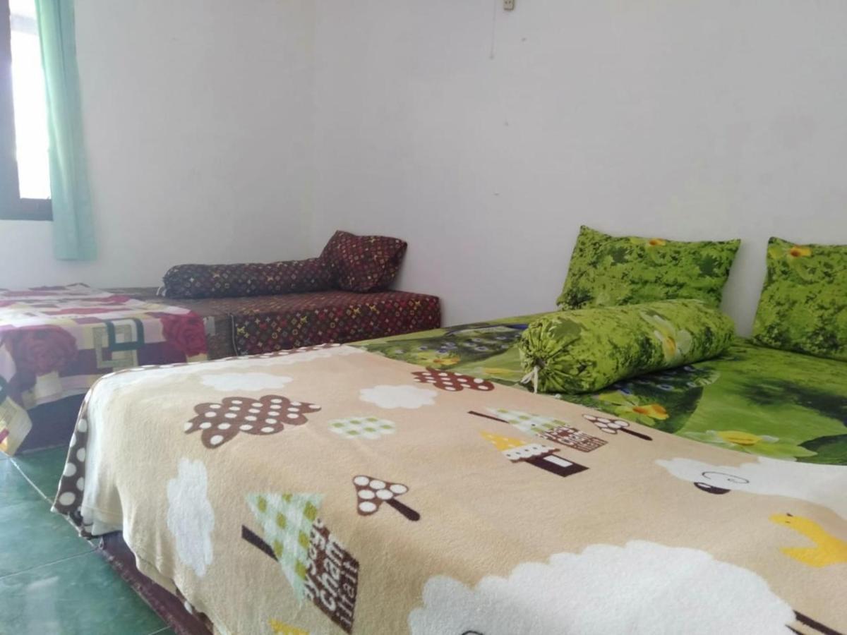 פראיה Adelya Homestay מראה חיצוני תמונה